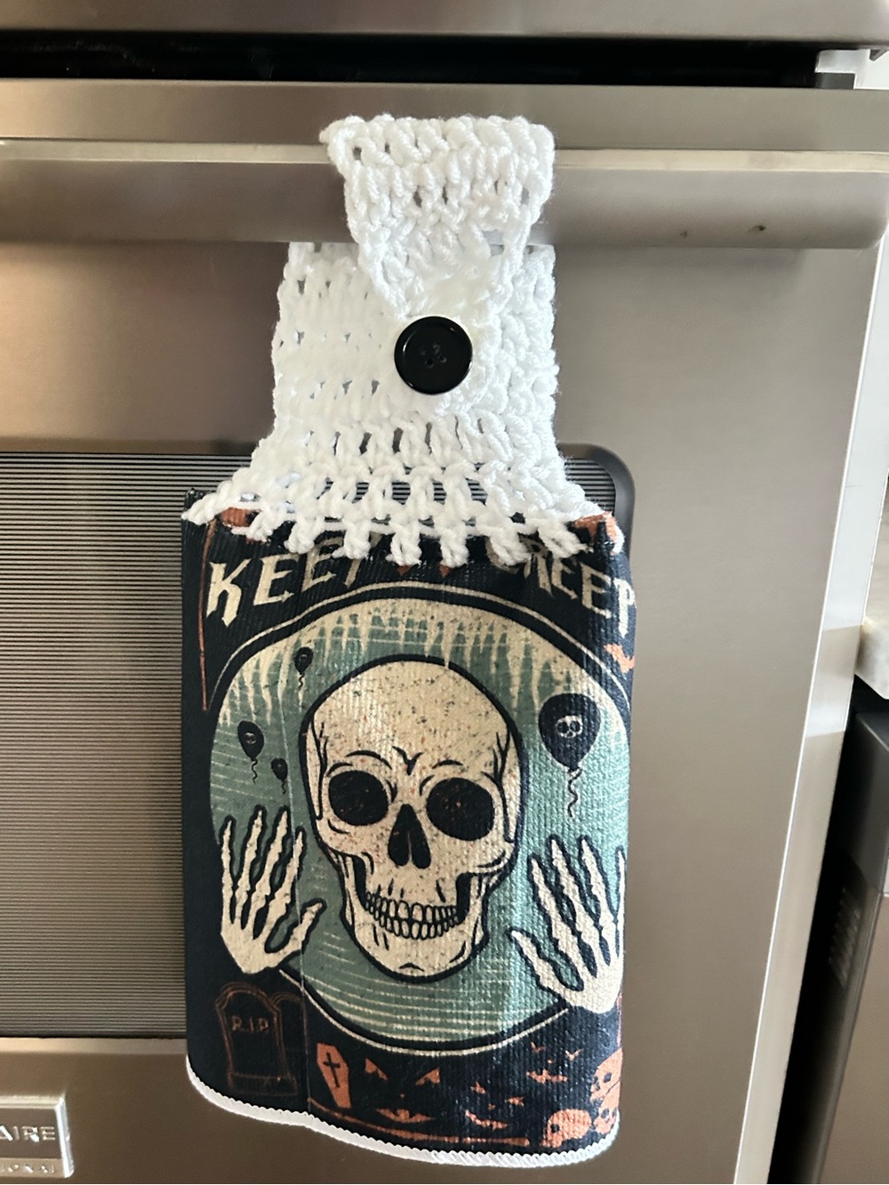 Handcrafted Halloween Black and Green Skeleton Hanging Kitchen Hand Towel - Picture 5 of 9